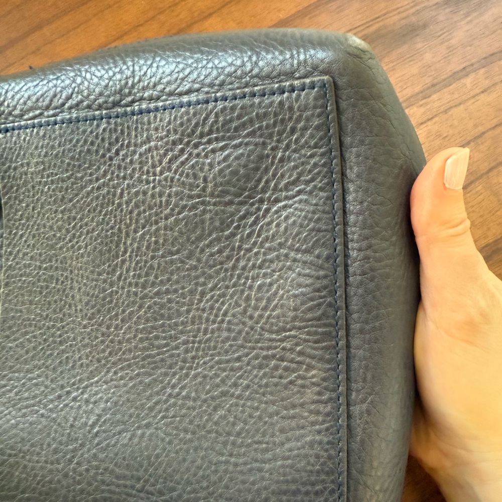 Madewell The Small Transport Crossbody 100% Leather in Deep Navy - Picture 8 of 15
